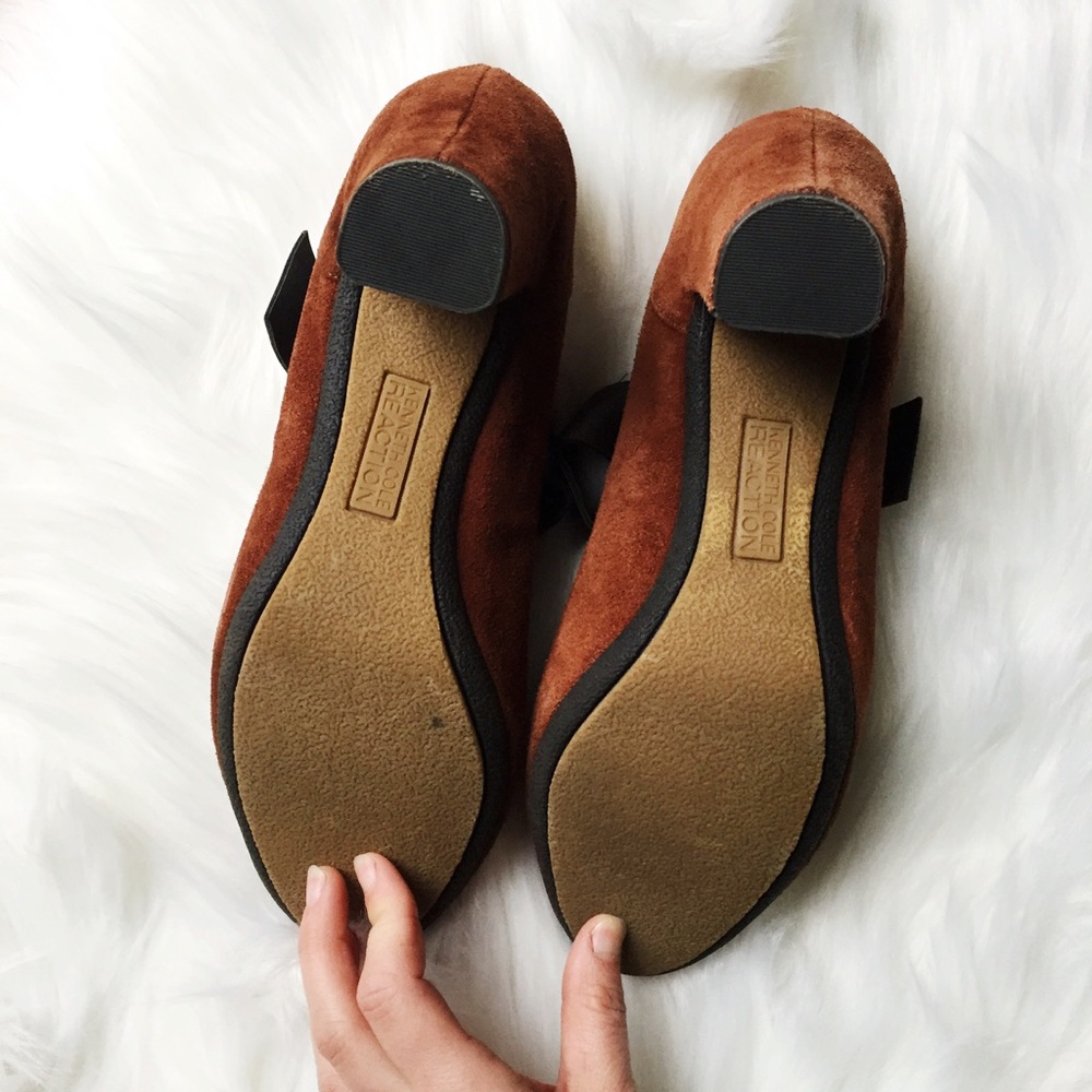 SALE‼️ Kenneth Cole Reaction Suede Heels - Picture 7 of 8